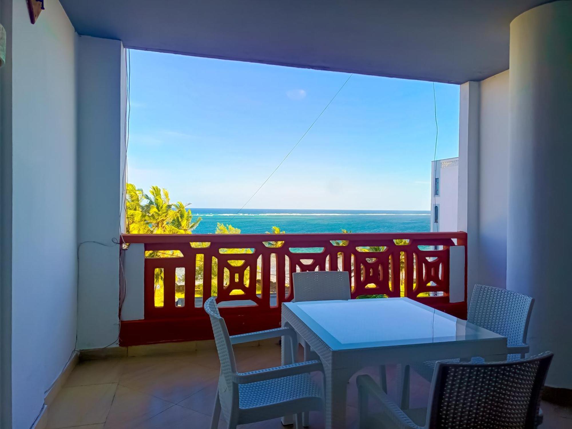 Ivory Beachfront Stays Mombasa Zewnętrze zdjęcie