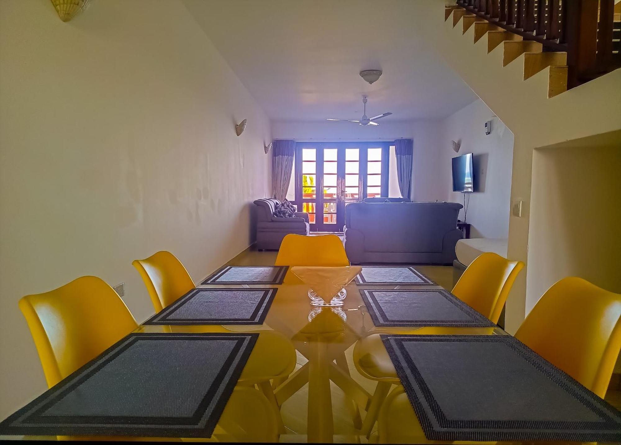 Ivory Beachfront Stays Mombasa Zewnętrze zdjęcie